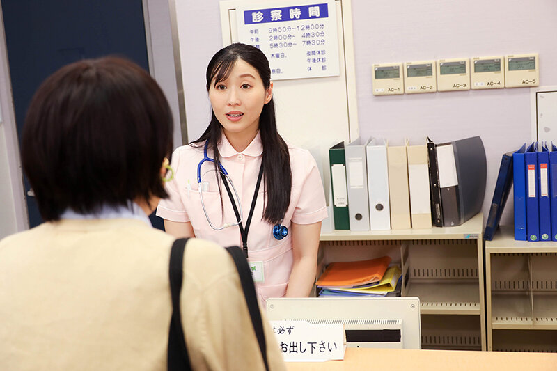 生意気童貞少年を精子が出なくなるまで説教しゃぶりで更生させるおばさん看護師 画像7