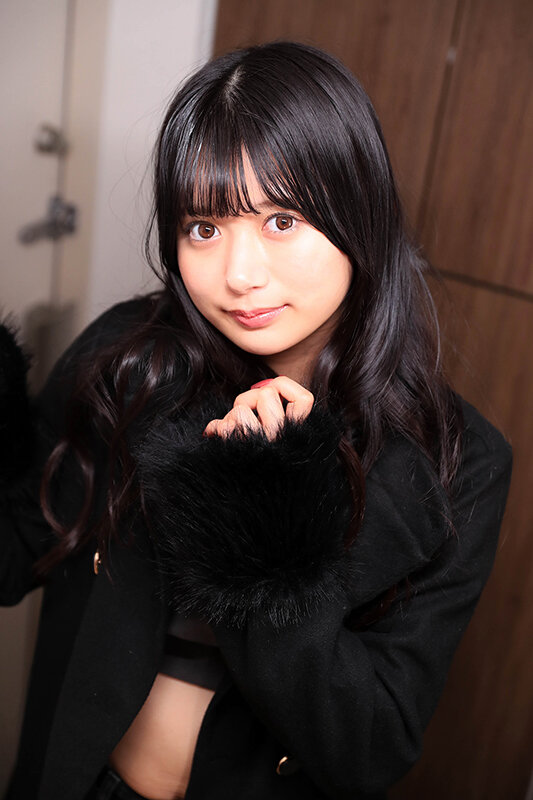 即ヤリ専門！入室5秒で唾液たっぷりのベロちゅうで悩める絶倫M男君をビンビンにさせる小悪魔美少女 北岡果林20歳 画像12