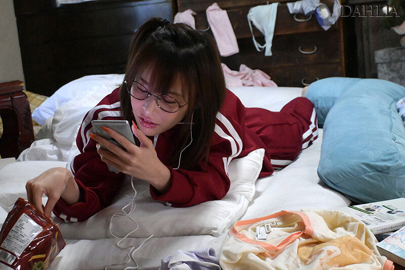 DLDSS-303 第 2 部分 - 42 分钟