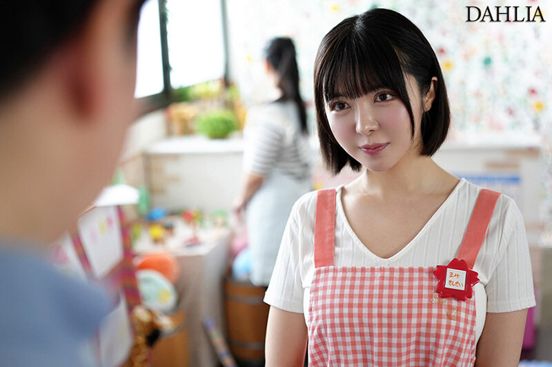 「だって…パパさんの事が好きな性癖なんだもん。」娘達の担任保育士さんの誘惑不倫でチ○ポは狂わされ、寝取られました。 善場まみ 画像2