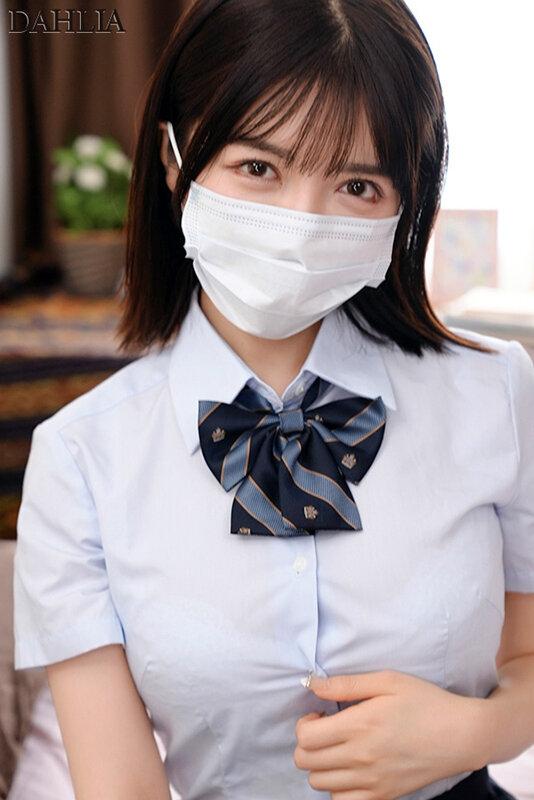 煌めく瞳に即恋し芳醇キスに溺れ果てる身近なマスク美人5シチュエ―ション 善場まみ 画像3