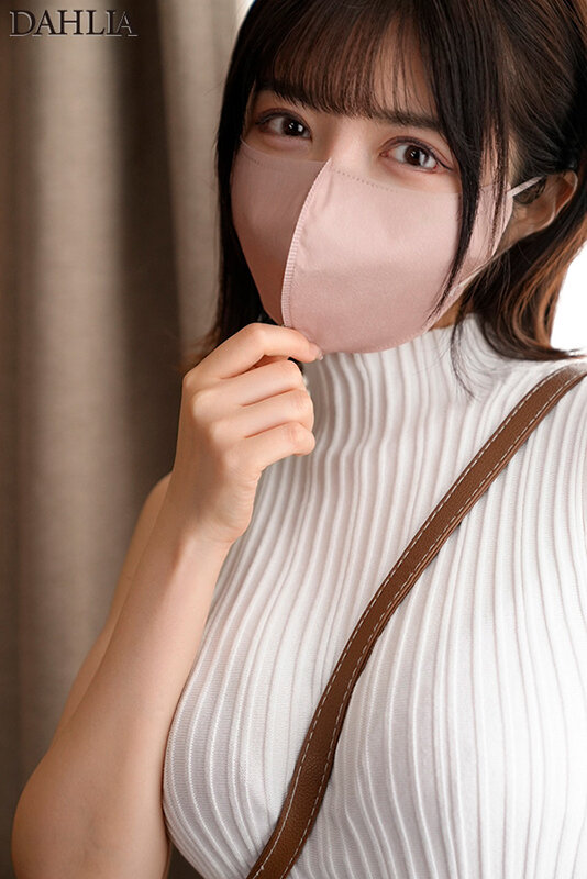 煌めく瞳に即恋し芳醇キスに溺れ果てる身近なマスク美人5シチュエ―ション 善場まみ 画像5