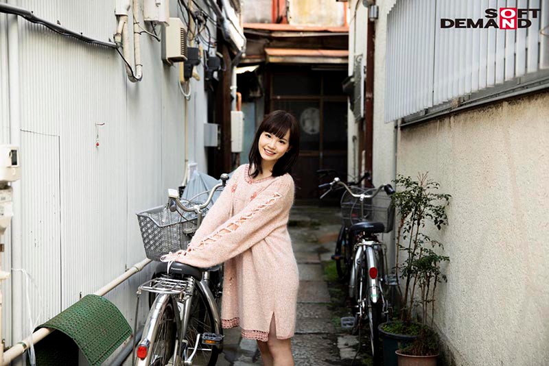 エロ可愛いの天才 低身長142cm 大阪弁のエンジェル 現役音大生 伊藤はる(19) デビューDVD 画像2