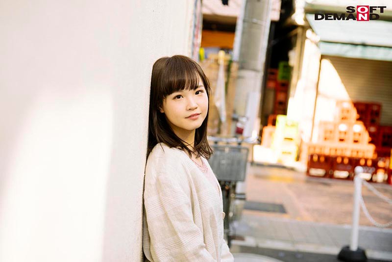 エロ可愛いの天才 低身長142cm 大阪弁のエンジェル 現役音大生 伊藤はる(19) デビューDVD 画像3