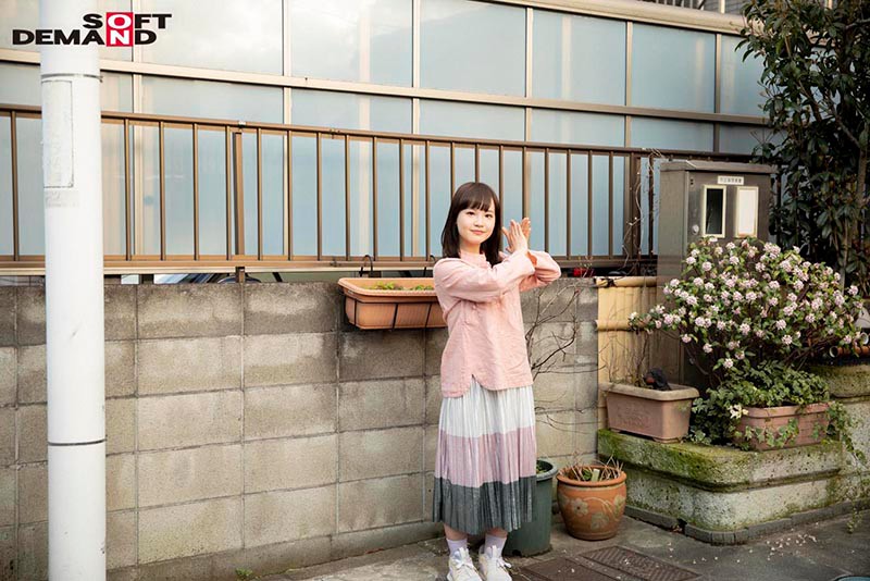 エロ可愛いの天才 低身長142cm 大阪弁のエンジェル 現役音大生 伊藤はる(19) デビューDVD 画像5