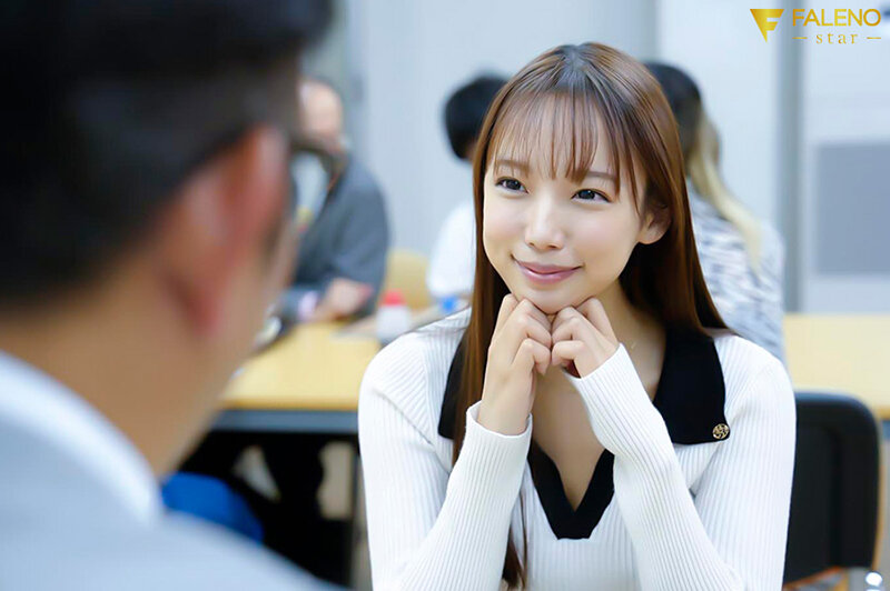 キャンパスでは教授と大学生。でも教授の個室では私だけのおじさん。今日も誰にもバレないように声を殺して合体。相性良すぎて毎回何度イッたかわからない肉欲まみれの快楽中毒セックス。「だって…好きなんだもん（ハート）」与田りん 画像1