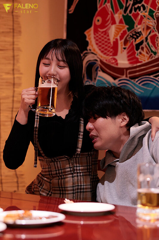 ヤったら終わりとわかってるのに好きな人の親友が距離感近すぎて巨乳と巨尻の魅力に負けてしまった最低の僕 浜辺やよい サンプル