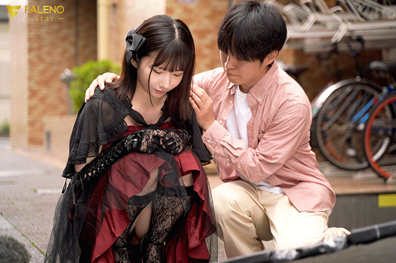 【数量限定】ラブドールNTR 僕だけの愛玩具は他人のザーメンで白く汚される 浅野心愛 パンティと写真付き 画像1