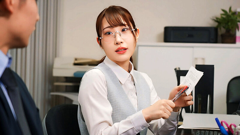 「これは経費で落ちません!」いつも地味で生真面目で領収書を突っ返してくる経理部のOLがデリヘル嬢で痴女だった。 2枚目