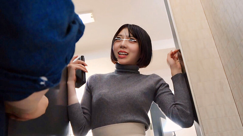 公衆便所のエロい落書きに電話をしたら隣の個室から通知音が鳴って…まさかの痴女登場!?されるがまま!喰いしゃぶられ最後は生ハメ搾精!!! 画像1
