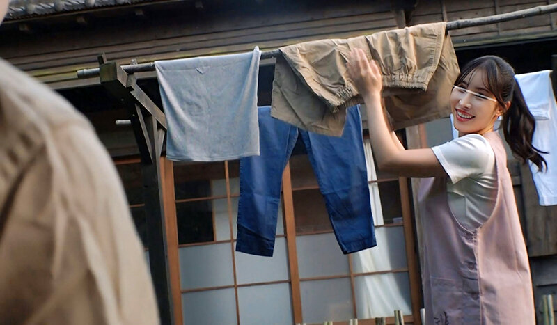 過疎化に悩む某県のとある村が新たに自治体支援制度を導入！移住者にはもれなく日替わりお手伝いさんが提供される！？ 画像2