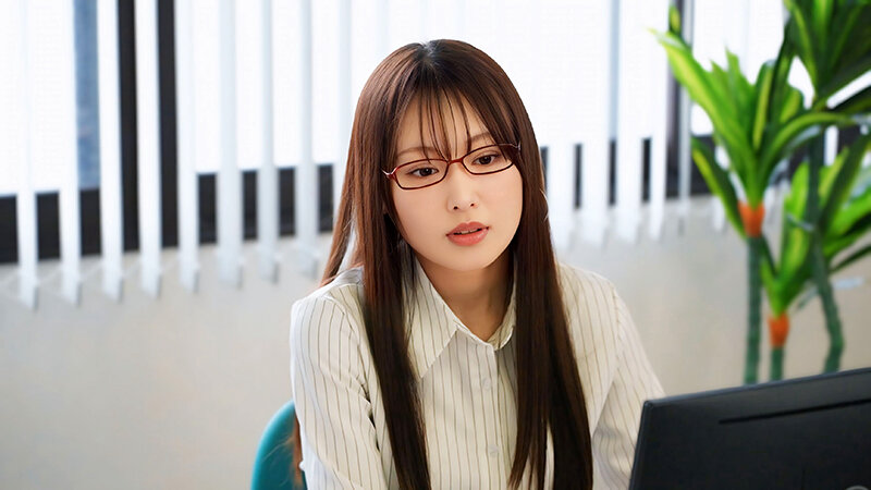 パワハラ女上司の裏の顔〜部下に強くあたり散らし、人格否定までする裏で社長の前では従順な玩具だった〜 葉月まゆ サンプル画像 2