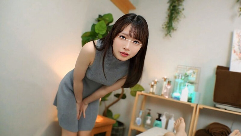 お店には内緒だよ？自ら積極的に本番に持ち込むまさかの展開！？人気のメンエス店は肉食エステティシャンの巣窟だった！ サンプル画像 15