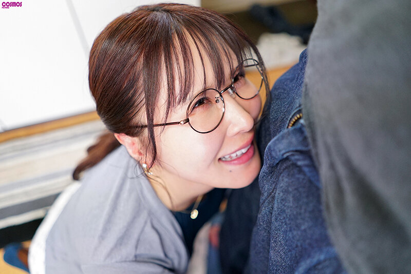 彼女がいない貧乏な自分にあるのは有り余る性欲と安アパートだけ 風俗行く金も無いし若い子はノリが苦手…だからおとなしそうな人妻を捕まえてSEXしたら自分以上に性欲が凄かった!! 画像4