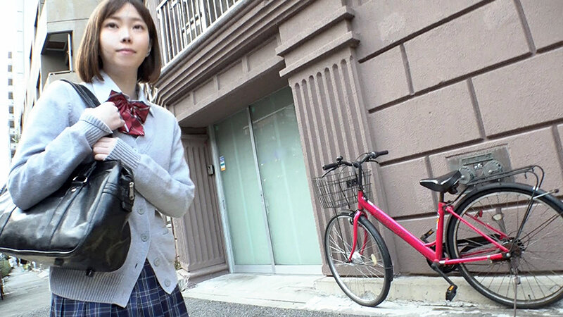 有名進学校の女子校生が初めてのオナニー鑑賞！ 至近距離でのガマン汁臭とシコシコ音にグッチョリ膣キュン！頬を赤らめて求めて来たので生挿入、中出ししちゃいました！ 高梨有紗