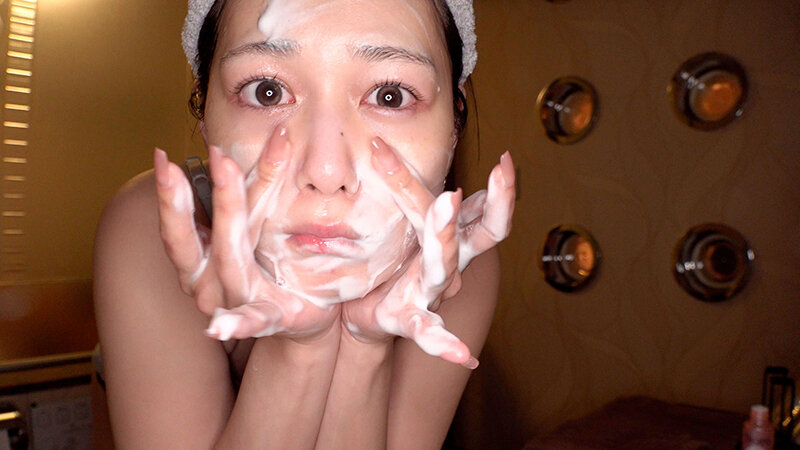 精子を飲むことがちょっと苦手な美人セフレOL紺野ひかると仕事帰りの夜から朝にかけてゴックンがだんだん好きになっていく精飲1泊2日デート