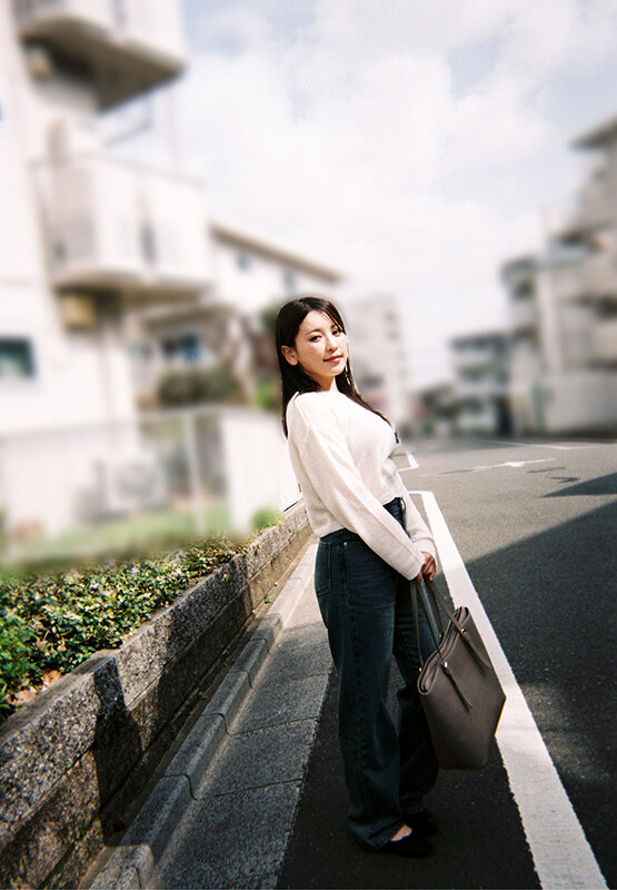 そんなに仲良くない会社の同僚OL紗々原ゆりサンと2次会終わりの流れでホテルへ行ったら身体の相性が良すぎてだんだん甘えモードになったので朝まで何度も精飲と中出しをした のサンプル画像 3