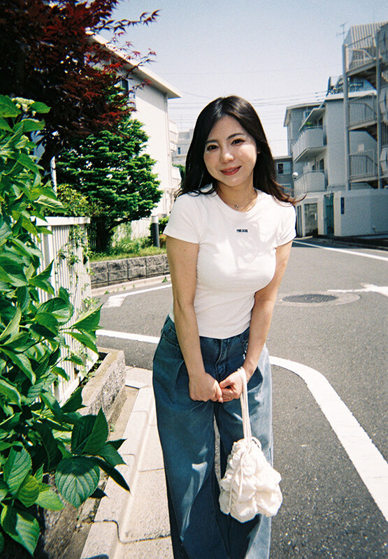 出張と嘘をついて会ってくれたバリキャリOL吉澤友貴とミッドナイトW不倫で夜から朝にかけて精飲と中出しを何度もしてお泊りすっぴん美人を独り占めした 画像2