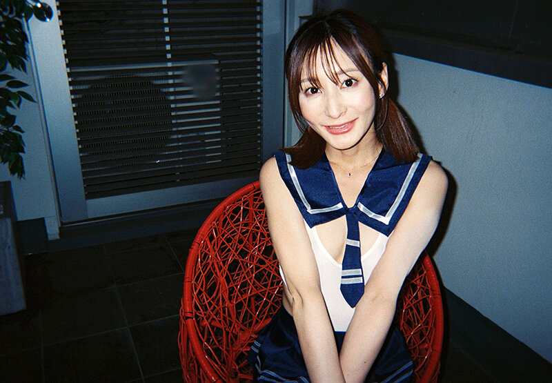 いつもお世話になっている生保レディの足立友梨さんは束縛気味な旦那のことを忘れたいらしくセルフイラマで顔をグッチョグチョにして激しく感じたい サンプル画像 3