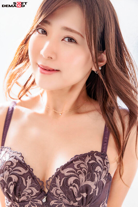 華麗なるポーカープロが妖艶なAV女優に覚醒。性欲が尽き果てるまで絡み合う3本番 亜莉紗 3