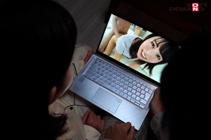スケベヤリマン彼女を無料貸し出し中。彼女と僕のイカれた寝取られタダマン生活。 岡田ひなの 画像14