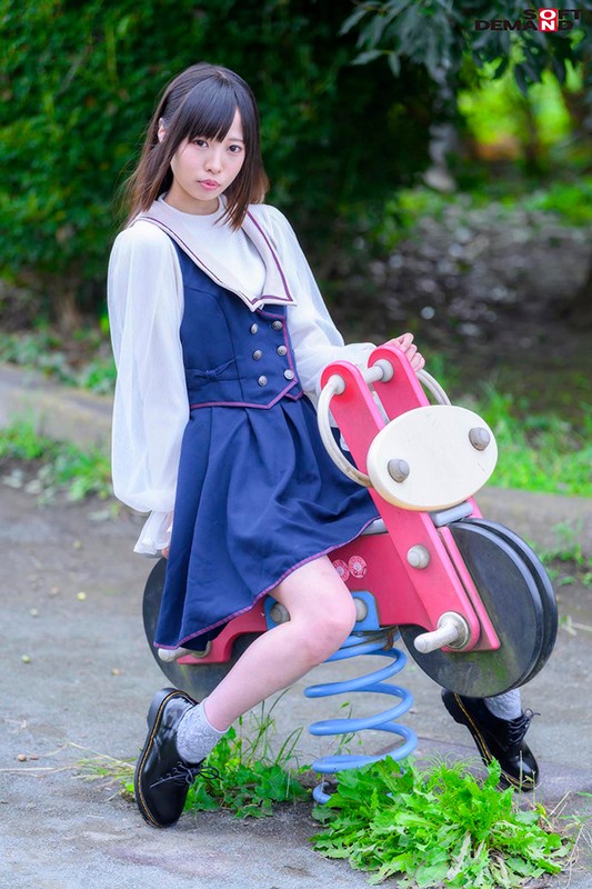 童顔スレンダー微乳の不思議ちゃん？サブカル系ドM公務員 捧いのり AV DEBUT 3