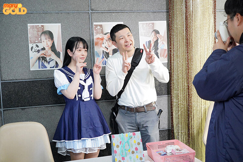 MGOLD-026 第 1 部分 - 30 分钟