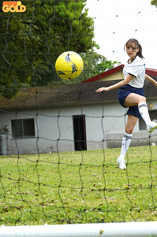 インターハイ常連の強豪校出身！引き締まった下半身に無尽蔵な絶倫性欲の女子サッカー部員AVデビュー 咲良なこ 出演:咲良なこ ハイビジョン・4K ★0 シーン1