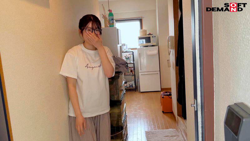 限界OLちゃん。仕事の合間にナマハメ。平日8時~21時、ずーっとマ●コに精子いれっぱなし。【中出し了承・連続6発】きよか24歳 佐藤白花 画像2