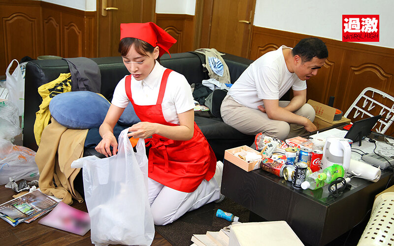 家事代行お姉さんのケツが誘っているようにしか見えないから拡張無しの即アナルFUCKで肛門の気持ち良さを叩きこんでやった