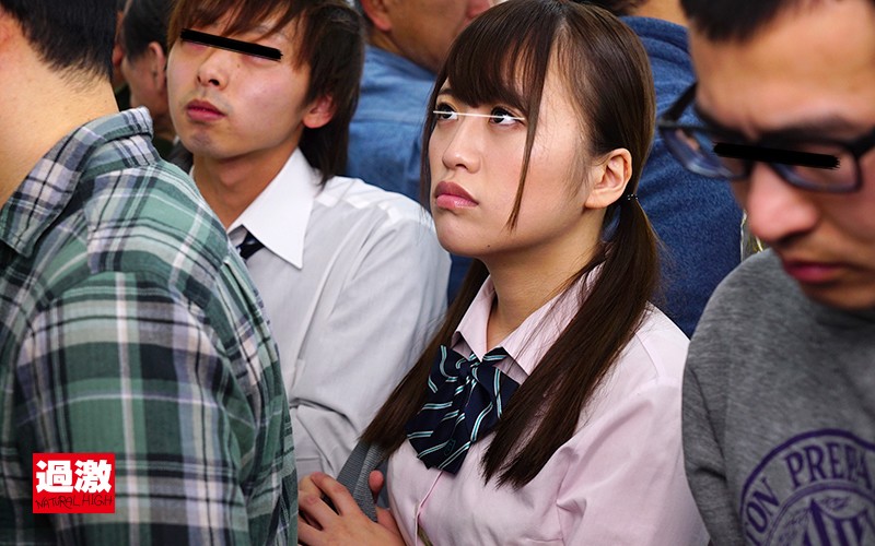 スカートの中の股間いじりでパンティは愛液まみれ!ねっとり指一本で膣内をこねくり回され何度もイカされた敏感女 画像16