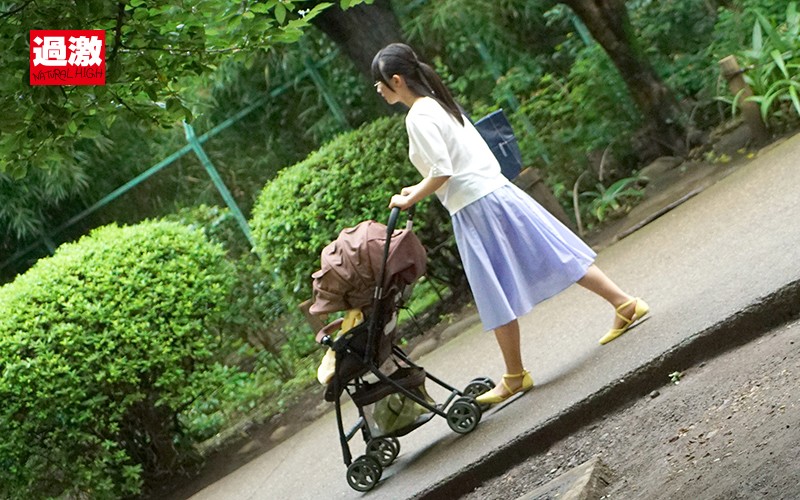 産後処女を奪われ一度イッたら長時間アクメで痙攣が止まらないイキッぱなしベビーカー妻3 中出しSP 画像6
