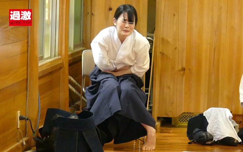 突然のゲリラ豪雨！どしゃ降り野外痴●BEST 大雨の中で乳首をいじられ続けS字反りイキするずぶ濡れ巨乳女＋新作撮り下ろし 画像15