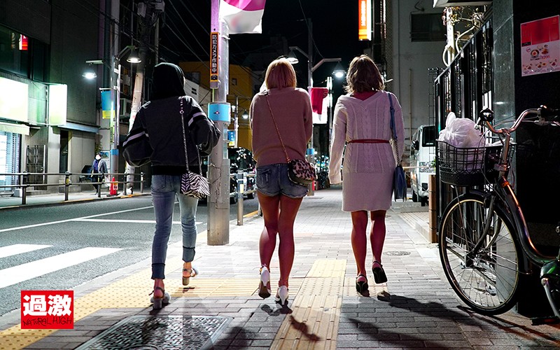 追跡中出し痴● 〜ギャルグループを1日中尾行して全員●す〜 画像15