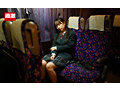 夜行バスで声も出せずイカされた隙に生ハメされた女はスローピストンの痺れる快感に理性を失い中出しも拒めない 女子○生限定10 囁き淫語腰振りSP 厳選10人総集編付き2枚組 豪華版 サンプル画像6