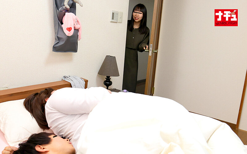 超豊満ボディに妹の彼氏が隠れている…と言えず何度も中出しされた爆乳姉 5枚目