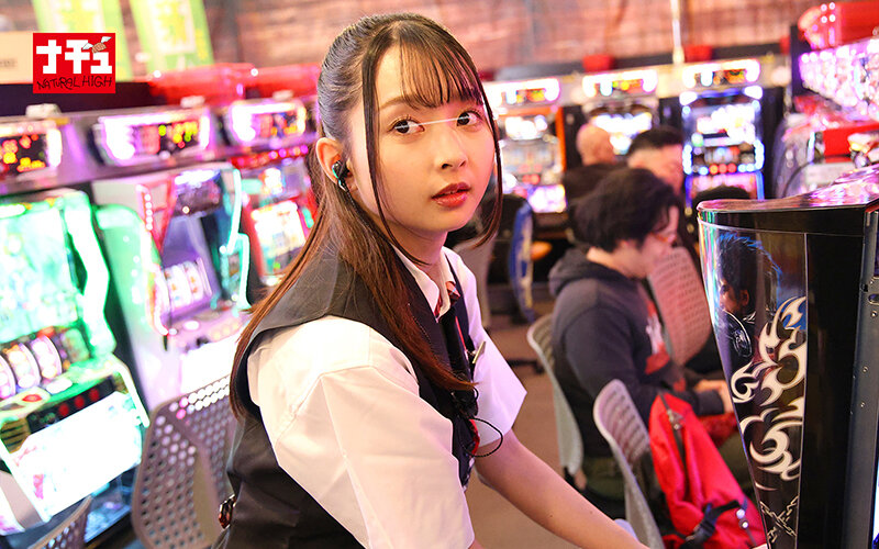 全裸羞恥OK娘スペシャル 絶対NGの黒髪童顔パチスロ店員を連日羞恥でごっくんまでOKさせろ 画像6