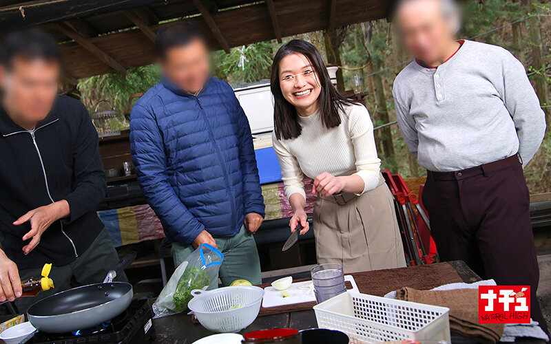 【某旅番組お蔵入り映像】旅ロケで田舎の性豪オヤジたちの体液たれ流し中出し肉便女に成り下がった美人レポーター(28) 画像5