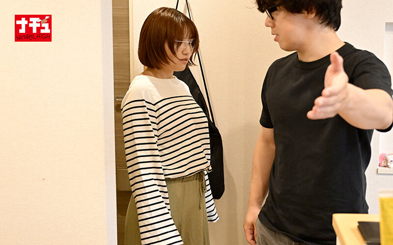怪しいピンクチラシを動画のネタに…やってきた無口な女はむっちむちのだらしないカラダで中出しを迫るほど性欲が凄まじかった サンプル