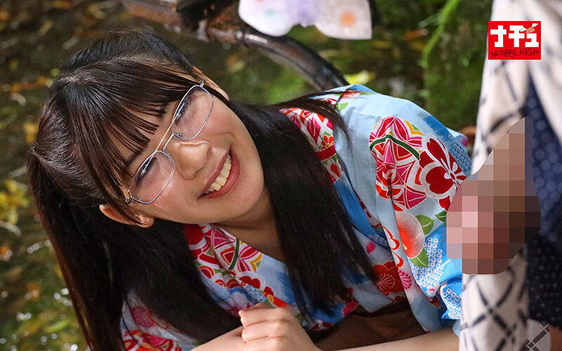 温泉客が居ても浴衣の中の抱っこSEXで挿入して逃がさず何発も膣射させる痴女っこ3 好奇心娘の暴走 画像4