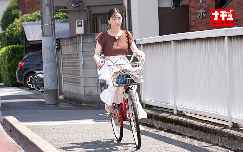 中に出してもいいから止まってください！！！押さえつけて逃がさないエンドレス奥突きバウンドピストンでイキ壊れた女5 推定Gカップ 剛毛妻 画像2