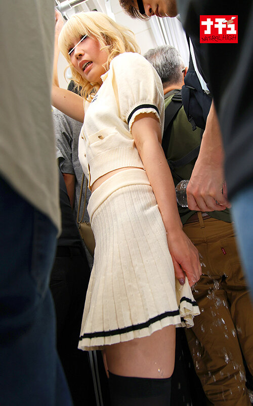 オルチャンメイク美少女羞恥4 抵抗しまくる生意気女子が泣きイキするまで弄りまわせ! 金髪ペタ女子 画像3