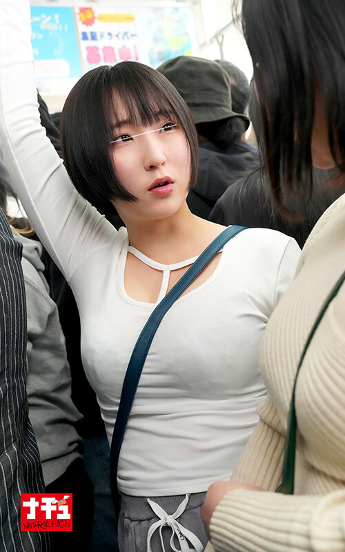 胸穴から生乳をだされる羞恥で乳首を勃たせ発情するカットアウト女子 サンプル画像 10