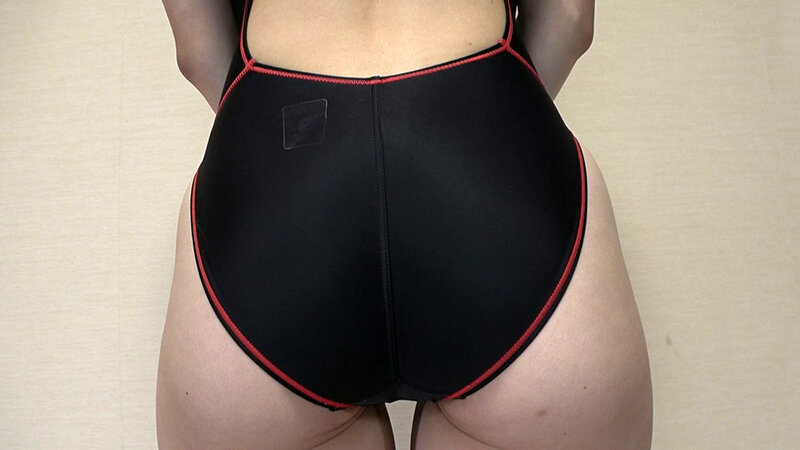 比嘉まりあ 濡れてテカってピッタリ密着 神競泳水着 可愛い女子の競泳水着姿をじっとりと堪能!着替え盗撮から始まり貧乳から巨乳にパイパン、ハミ毛、ジョリワキ等のフェチ接写やローションソーププレイや競泳水着ぶっかけ等を完全着衣で楽しむAV 1枚目