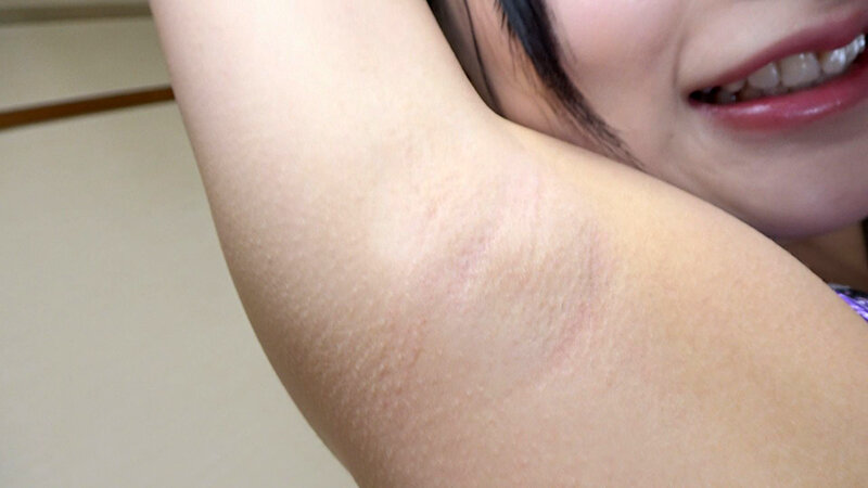 由良かな 濡れてテカってピッタリ密着 神競泳水着 可愛い女子の競泳水着姿をじっとりと堪能!着替え盗撮から始まり貧乳から巨乳にパイパン、ハミ毛、ジョリワキ等のフェチ接写やローションソーププレイや競泳水着ぶっかけ等を完全着衣で楽しむAV 1枚目