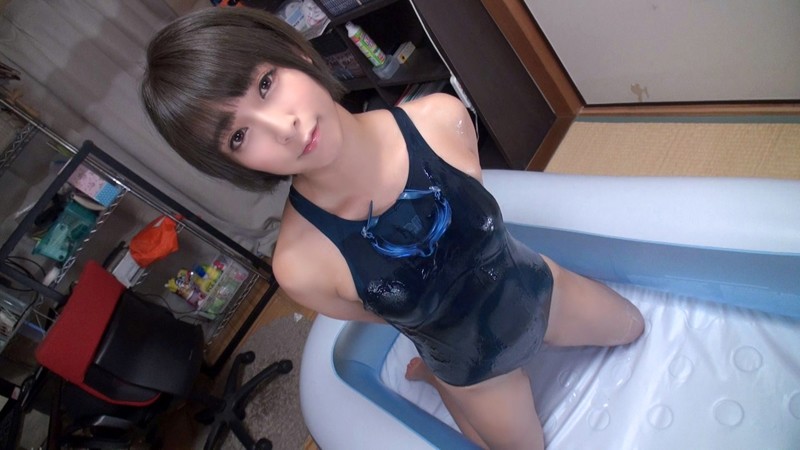 濡れてテカってピッタリ密着 神競泳水着 阿部乃みく 美少女から人妻まで可愛い女子の競泳水着姿をじっとりと堪能！ 画像9