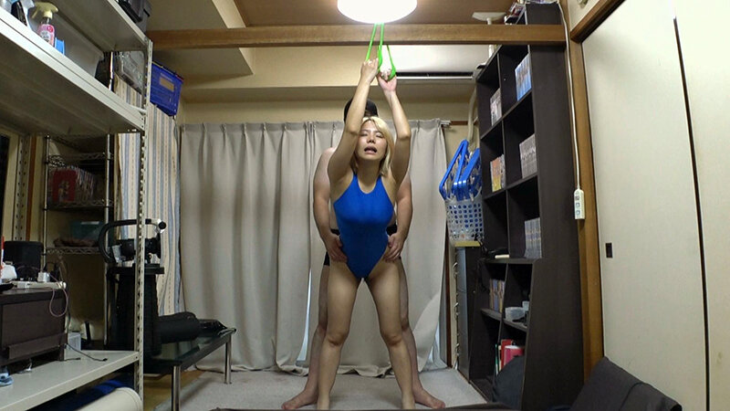 雨宮凛 濡れてテカってピッタリ密着 神競泳水着 可愛い女子の競泳水着姿をじっとりと堪能!着替え盗撮から始まり貧乳から巨乳にパイパン、ハミ毛、ジョリワキ等のフェチ接写やローションソーププレイや競泳水着ぶっかけ等を完全着衣で楽しむAV 画像18