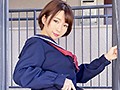 神パンスト 茉宮なぎ 制服ロリ美少女の美脚を包んだ生ナマしいパンストを完全着衣でムレた足裏からつま先を味わい尽くす！時には顔騎や足コキ、時にはお尻にコスってぶっかけとやりたい放題！発情させられた女の変態調教絶頂プレイを楽しむフェチAV
