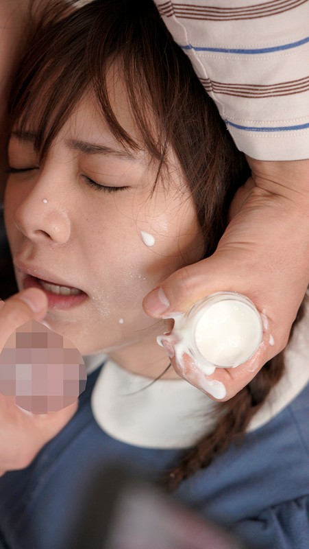 絶対に手を出してはいけないひよこ女子に媚薬まみれの極悪チ○コで鬼イラマチオ。そして… 画像9