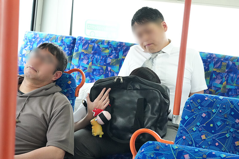 【数量限定】目を覚ましたら、隣の女子校生が俺の疲れマラを優しくフェラしてくれてた。2nd.天使降臨！女子校生の愛情たっぷりフェラでチンカスのついた臭いチンコから疲れと精子が溢れ出した。これで明日からも仕事頑張れる… 風早らんさんのパンティとチェキ付き サンプル画像 11